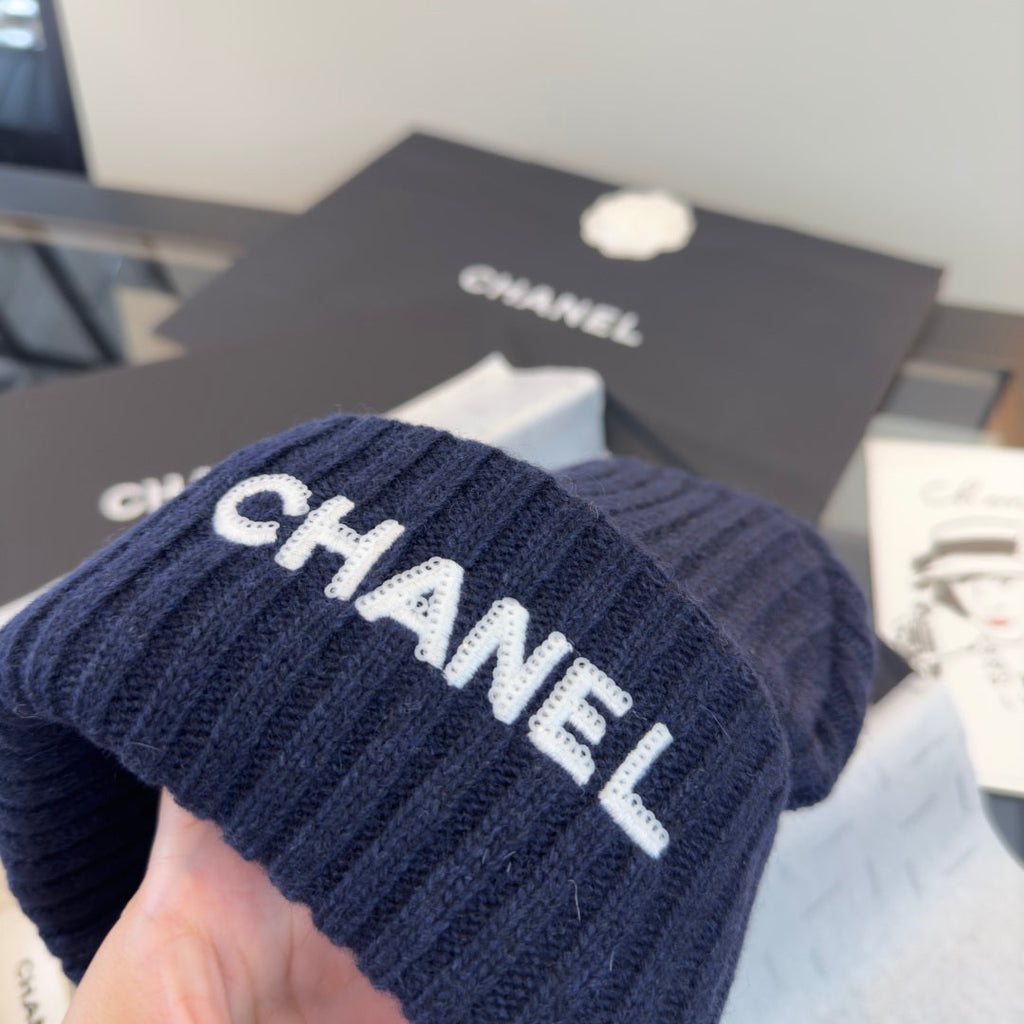Chanel Beanie - image 5