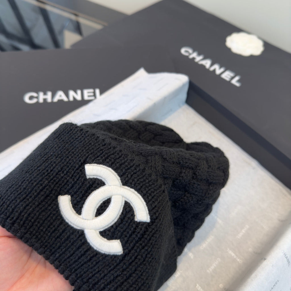 Chanel Beanie - image 7