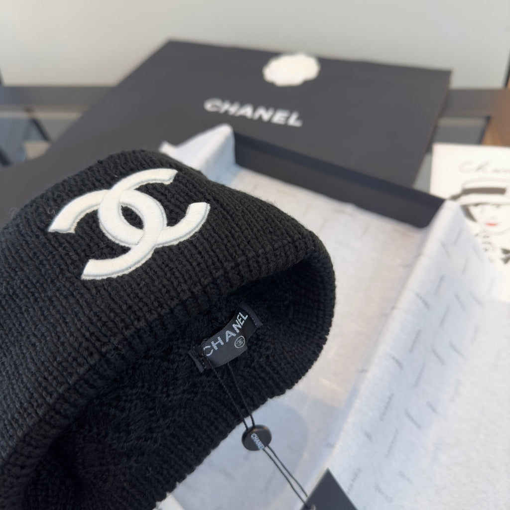 Chanel Beanie - image 8