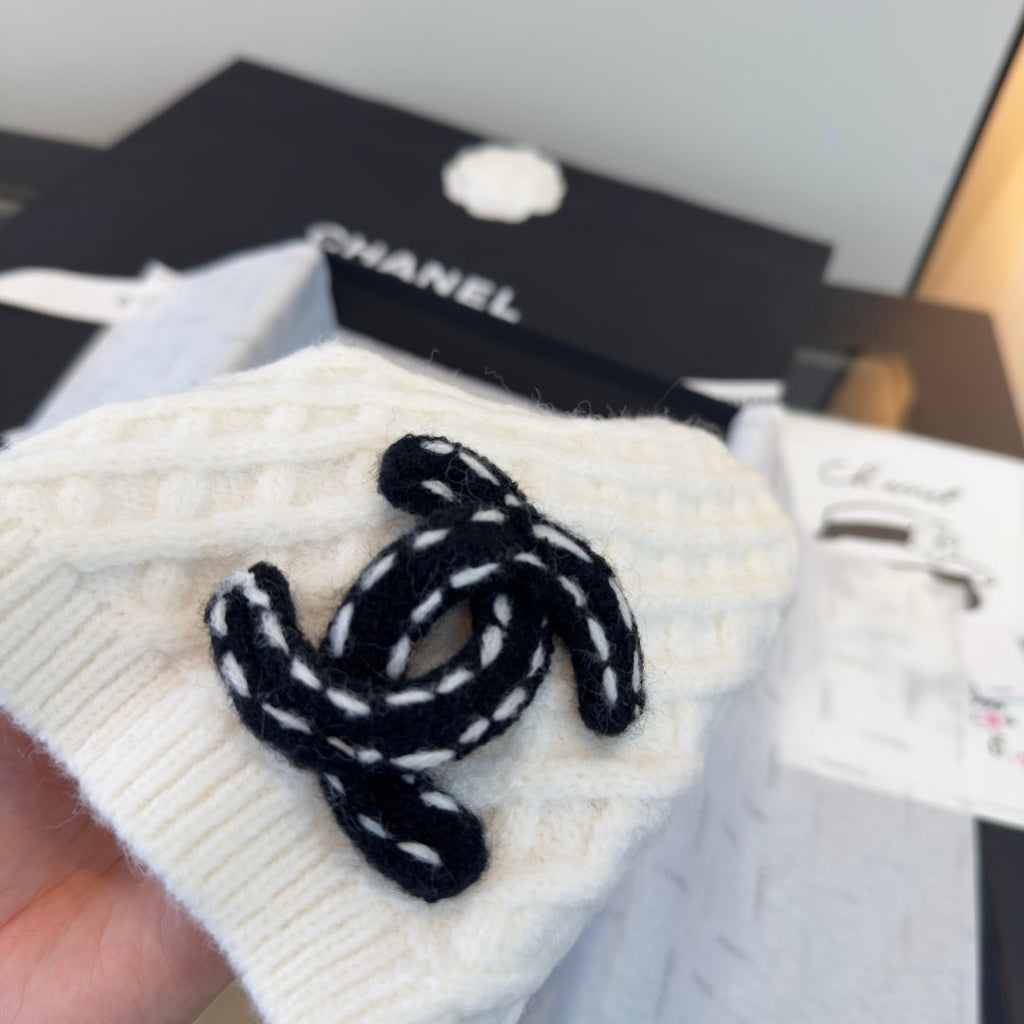 Chanel Beanie - image 6