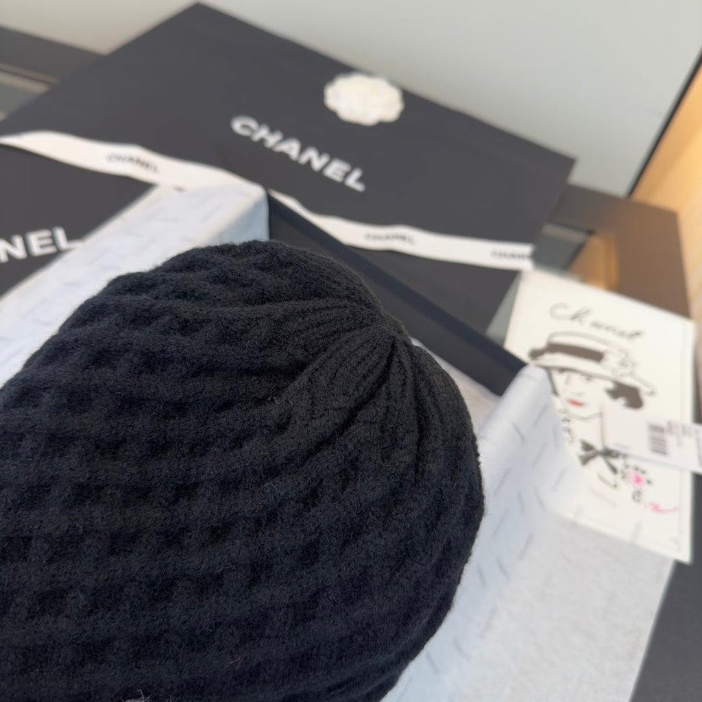 Chanel Beanie - image 7