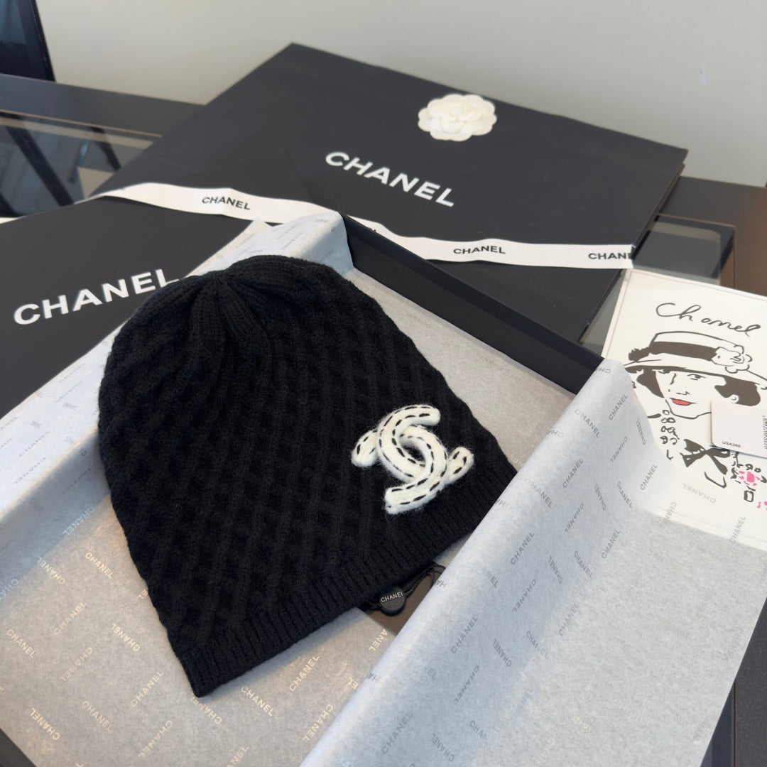 Chanel Beanie - image 5