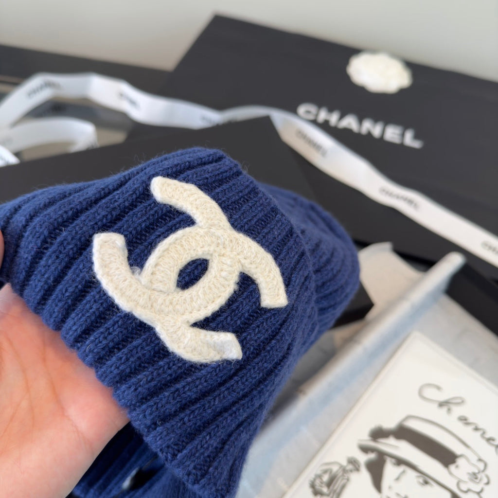 Chanel Beanie - image 6
