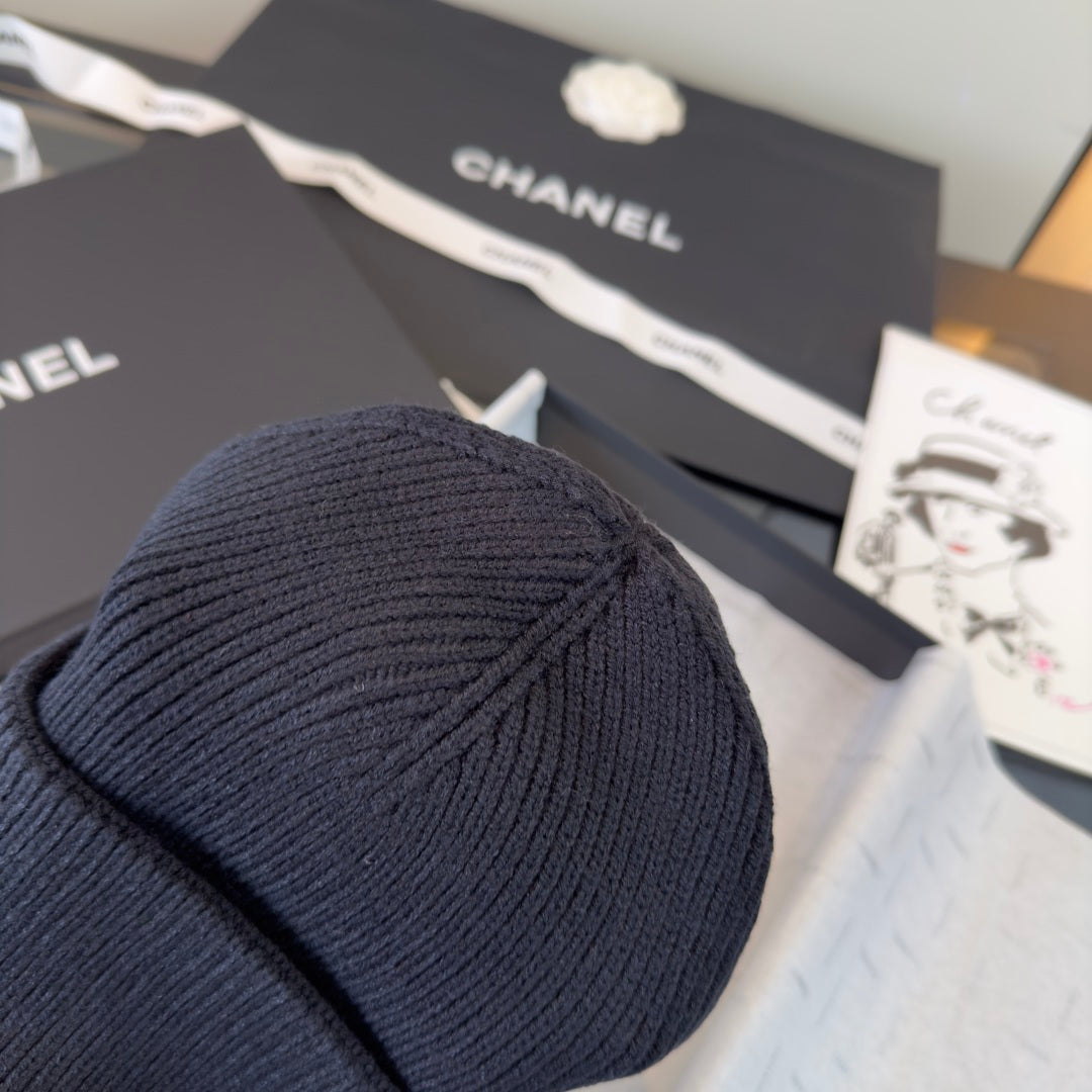 Chanel Beanie - image 6