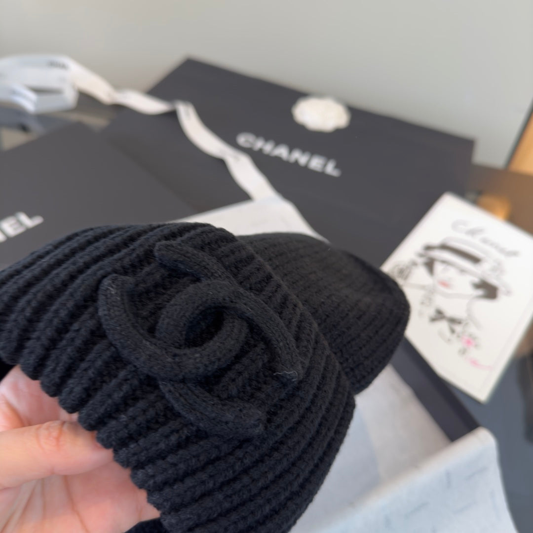 Chanel Knit Beanie - image 5