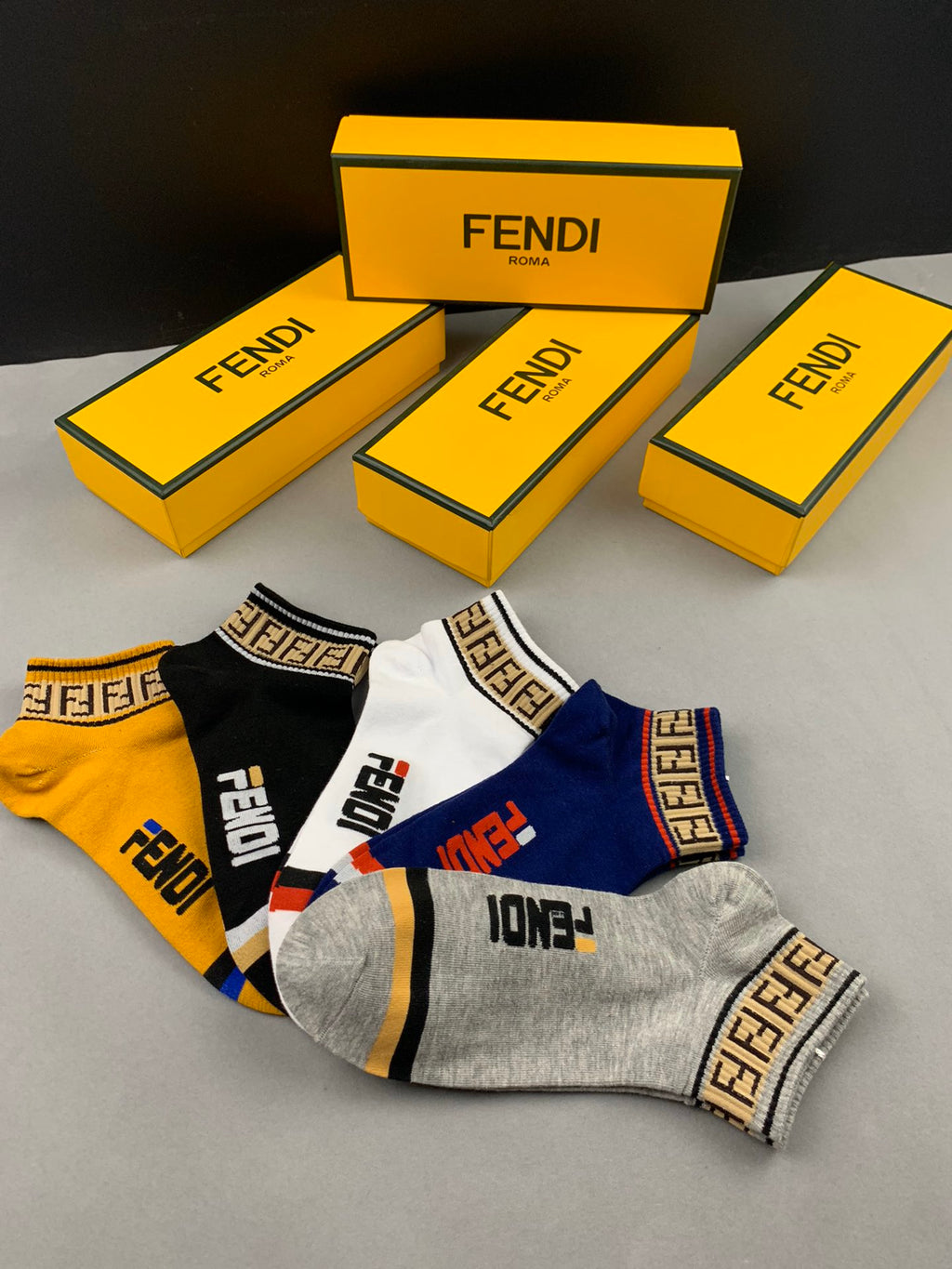 Fendi contrast cuff wordmark ankle socks - view 7
