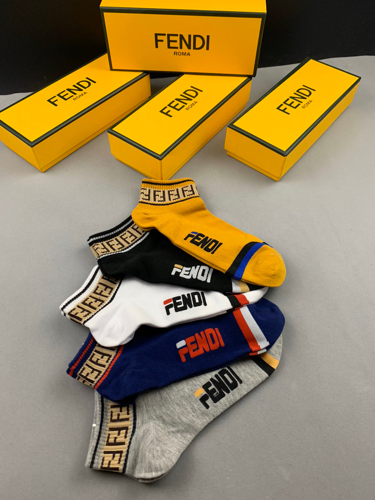 Fendi contrast cuff wordmark ankle socks - view 6