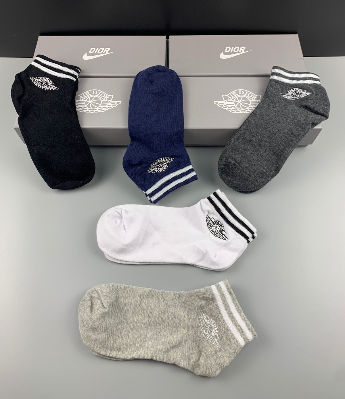 Jordan wing emblem stripes ankle socks - view 6