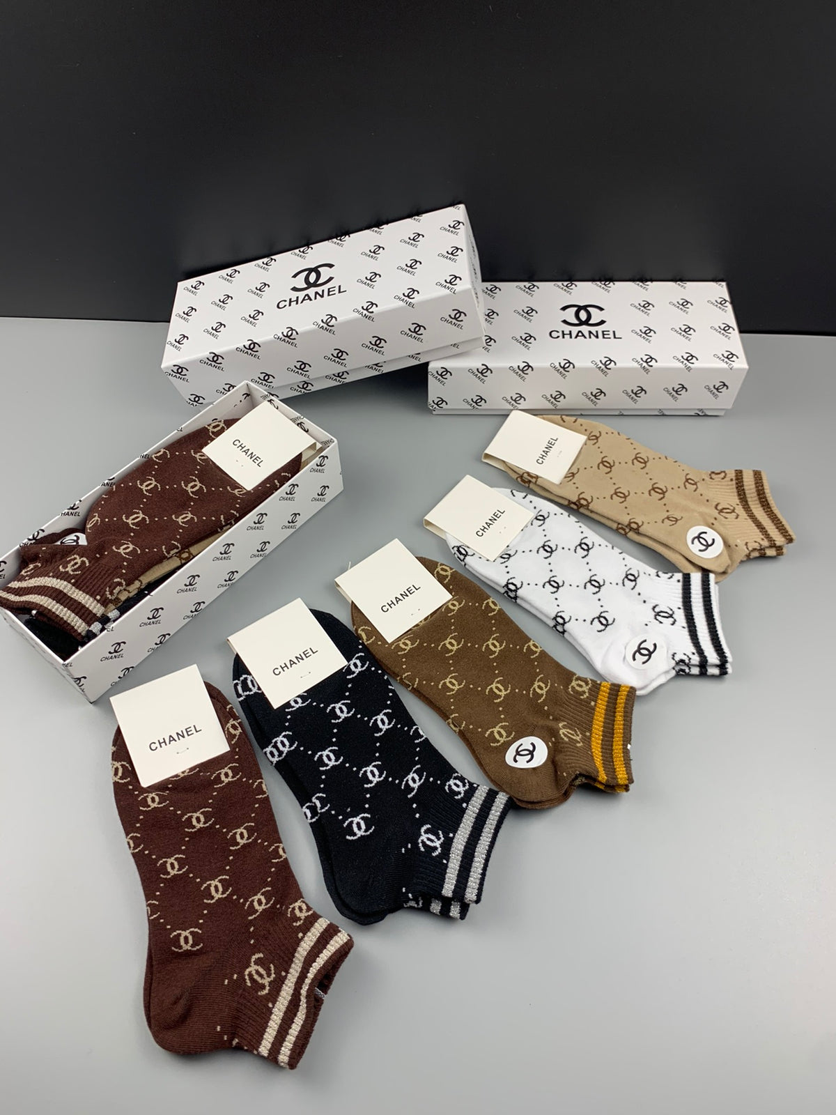 Chanel diamond pattern contrast cuff ankle socks - view 6