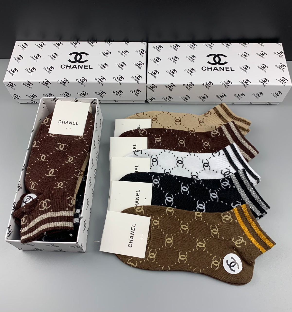 Chanel diamond pattern contrast cuff ankle socks - view 7