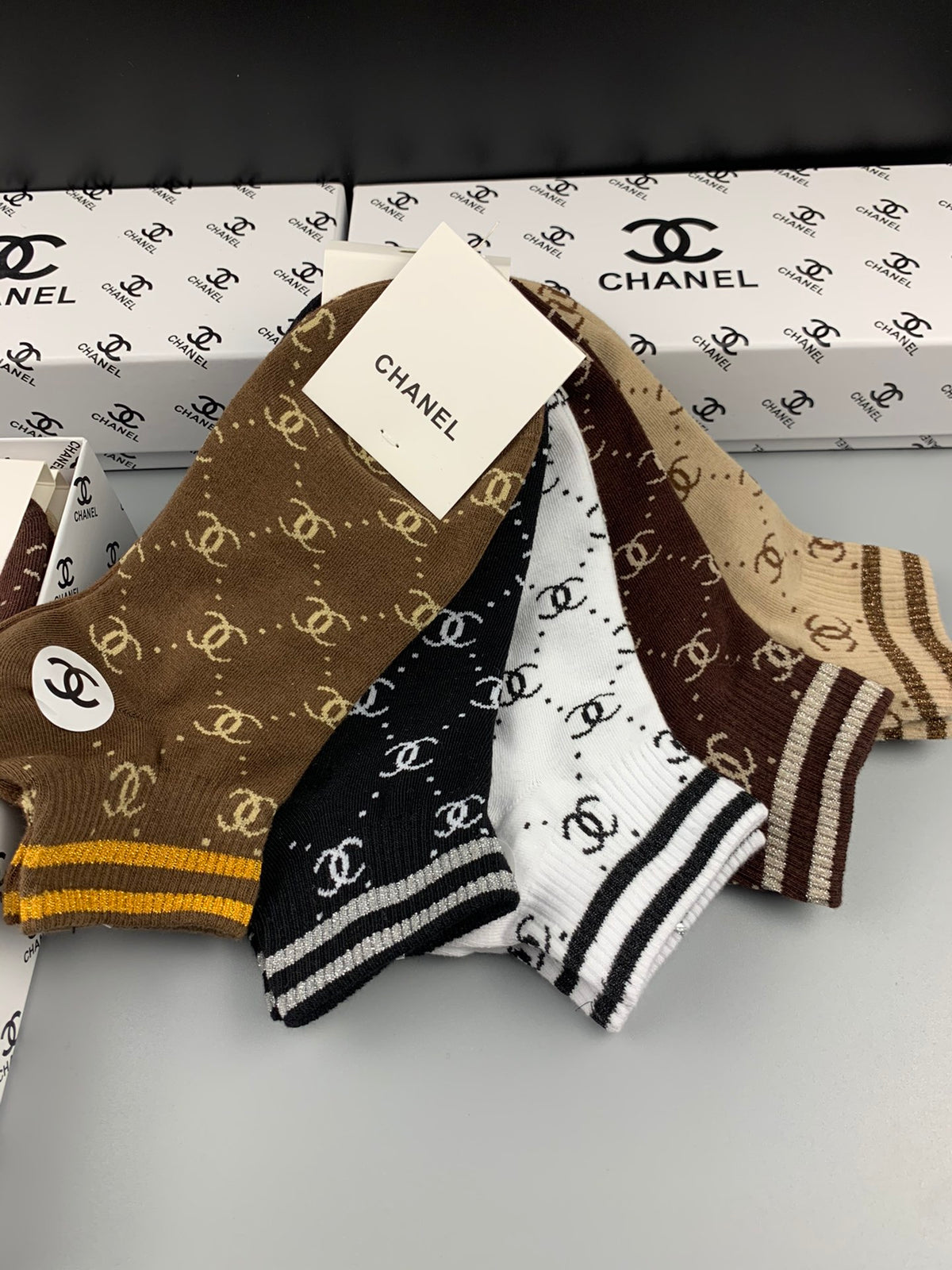 Chanel diamond pattern contrast cuff ankle socks - view 8