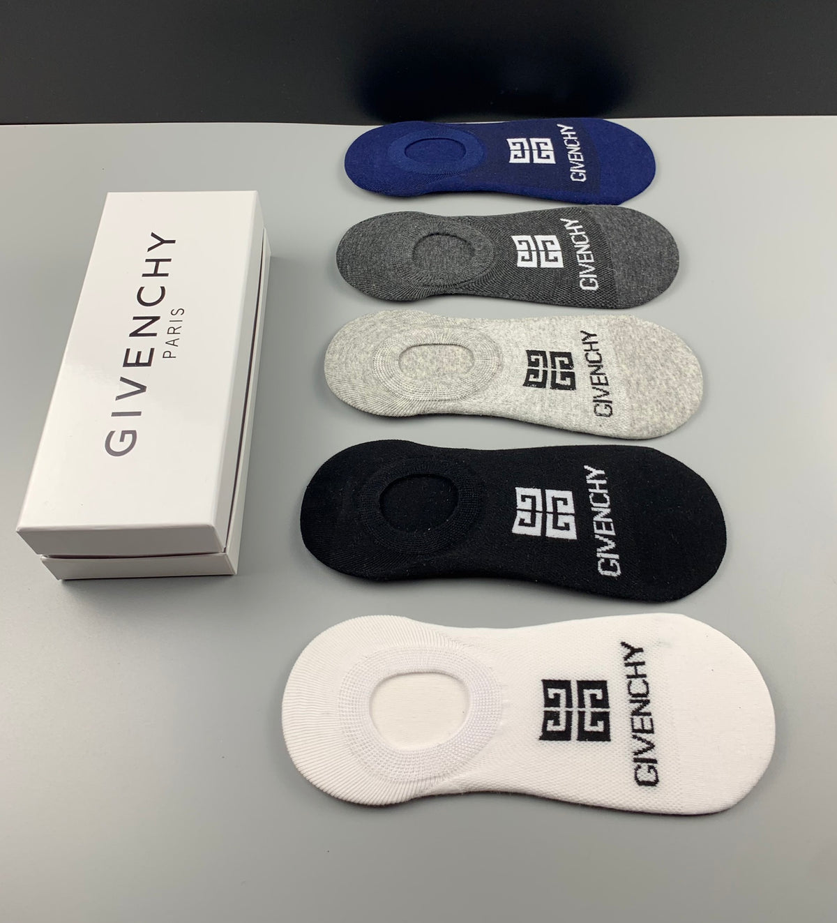 Givenchy monogram letter liner ankle socks - view 6
