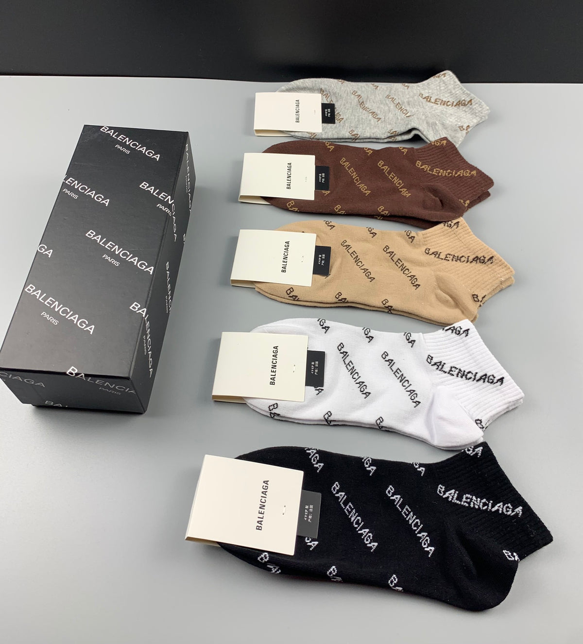 Balenciaga diagonal letter print ankle socks - view 6