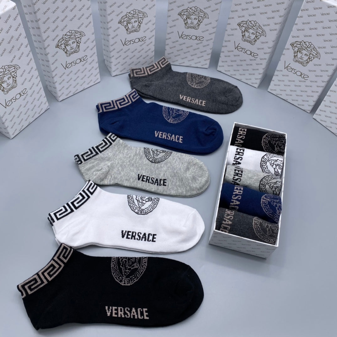 Versace circular medusa print ankle socks - view 1