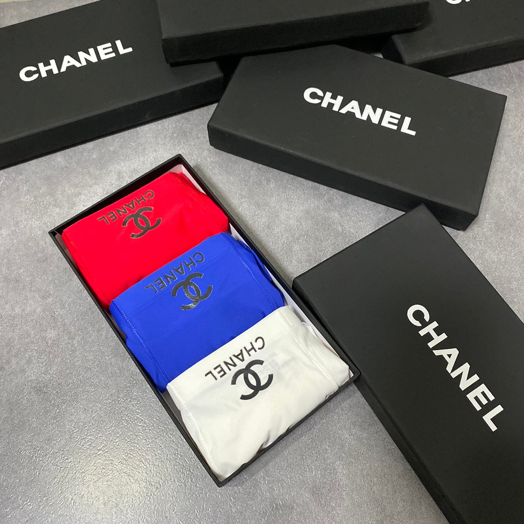 Chanel bright lettering assortment boxer briefs - view 1