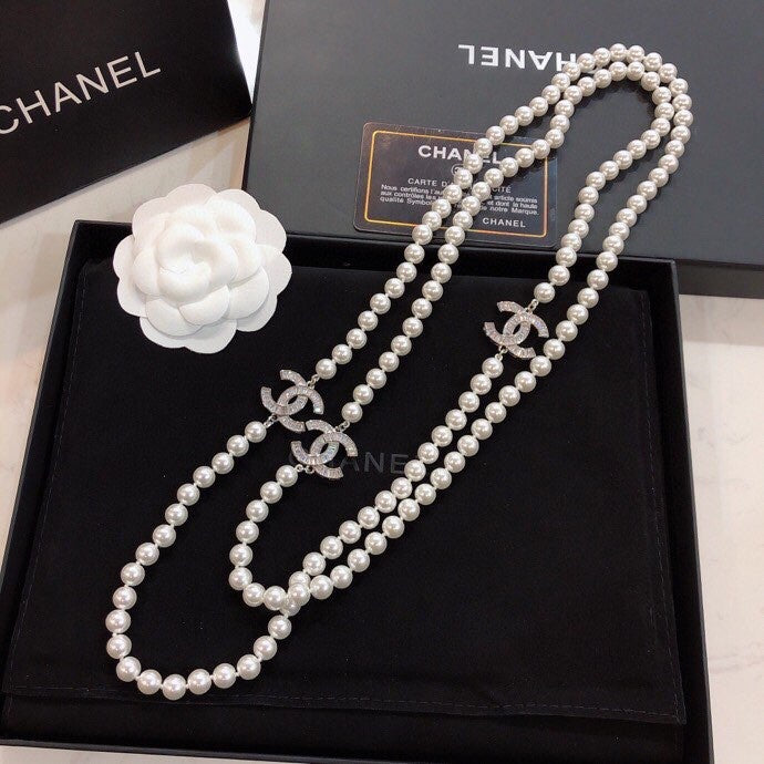 Chanel Pearl Necklace - album image 7