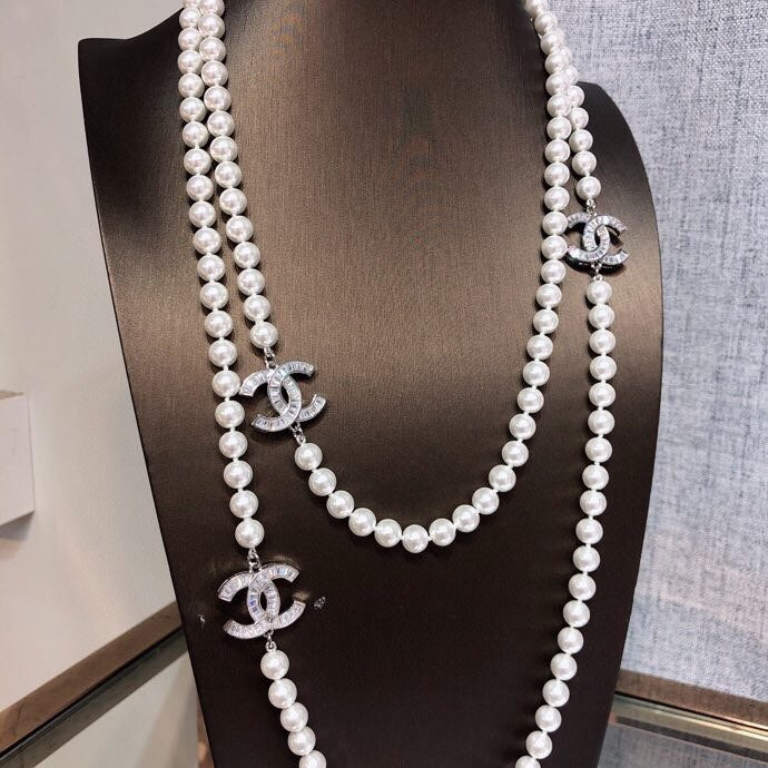 Chanel Pearl Necklace - album image 5