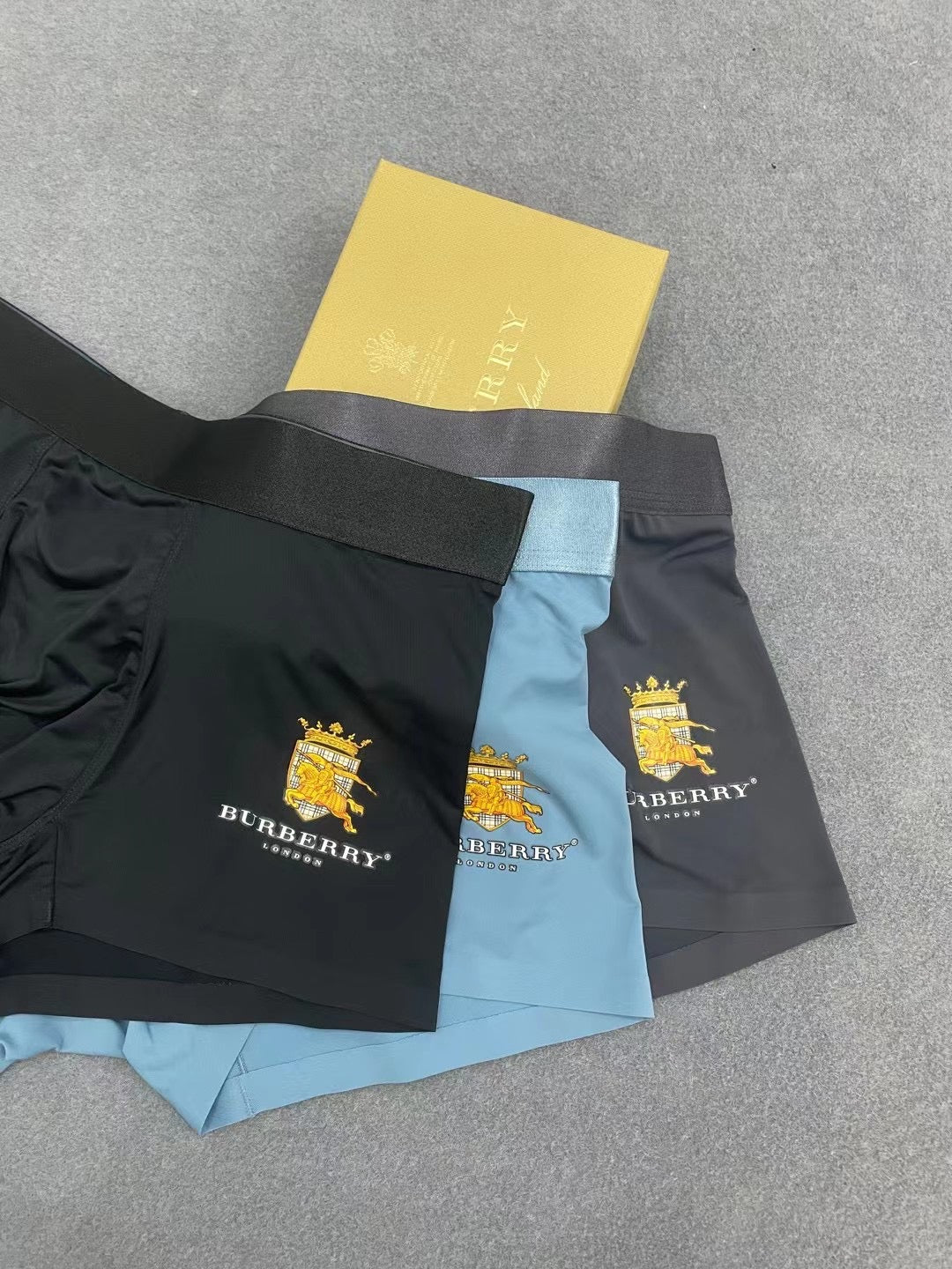 Burberry boxed gold heraldic crest boxer briefs - view 4