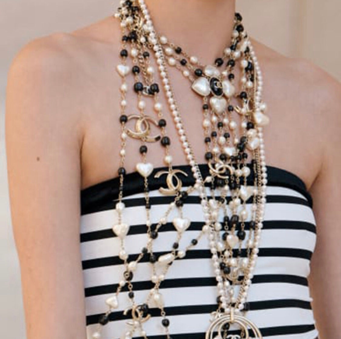 Chanel Pearl Necklace - album image 4