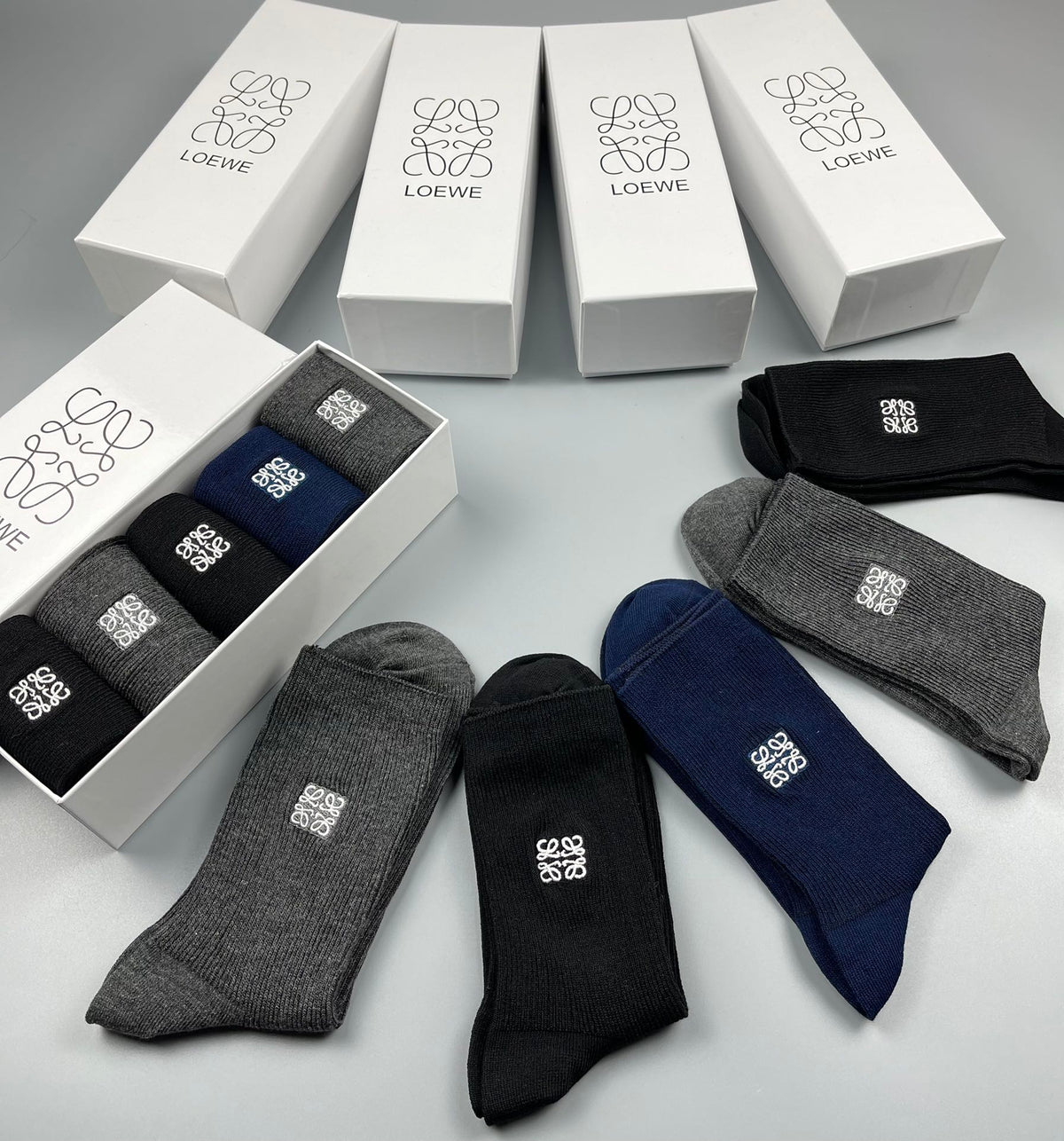 Loewe small emblem ribbed crew socks - view 9