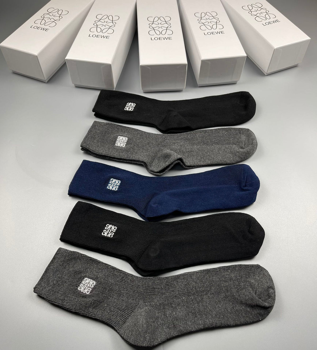 Loewe small emblem ribbed crew socks - view 7