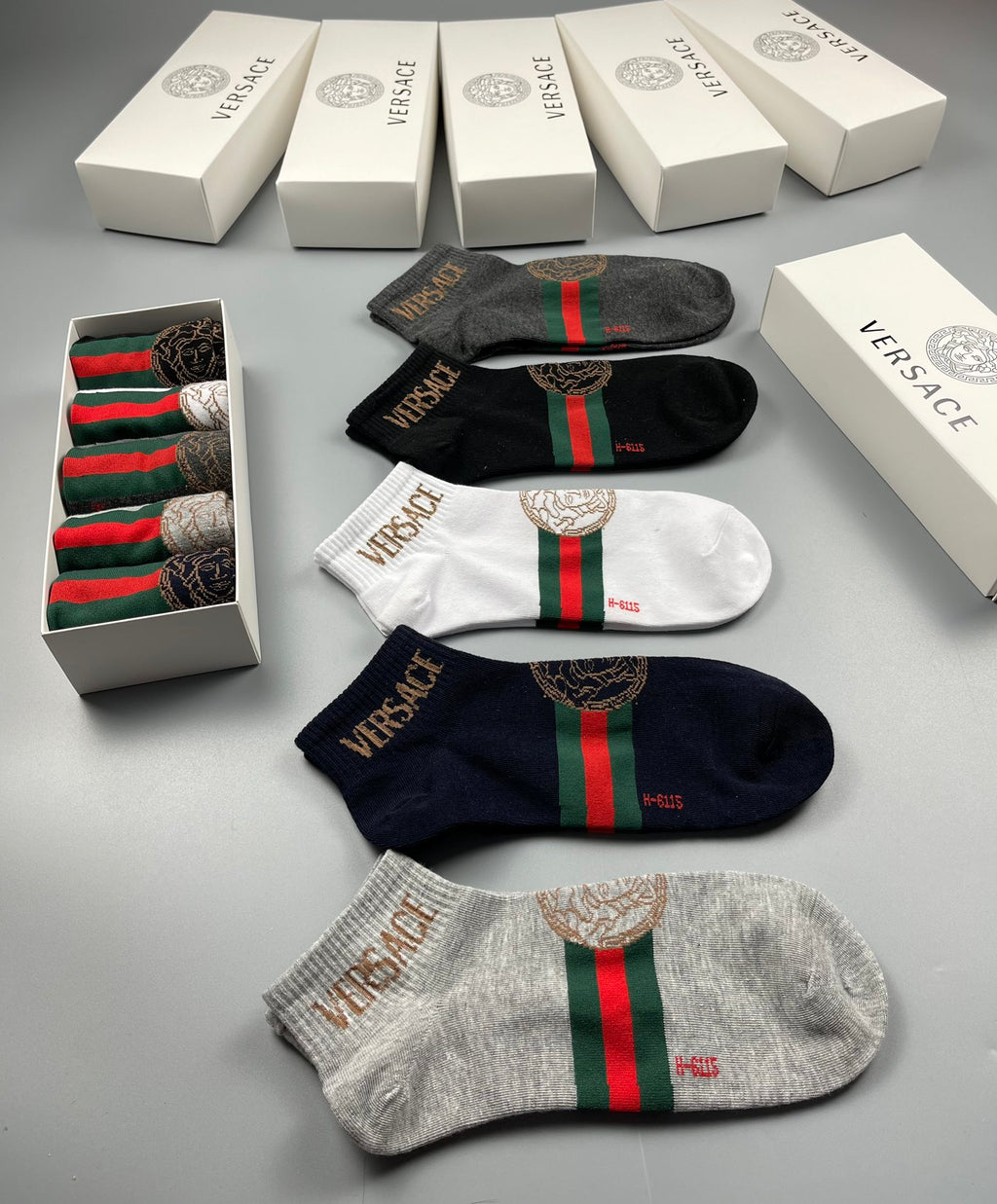 Versace contrast stripe wordmark ankle socks - view 8