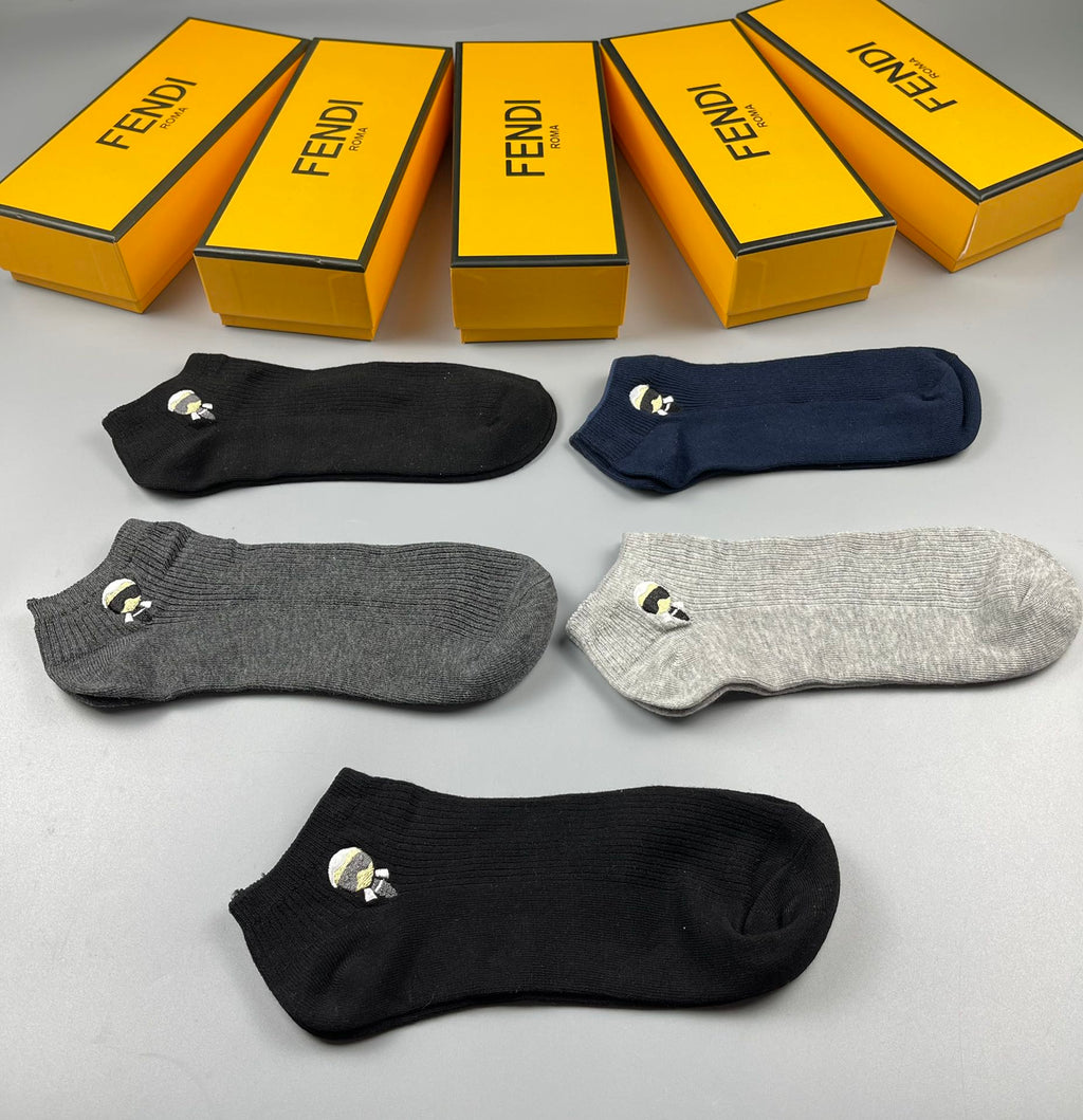 Fendi small cartoon emblems ankle socks - view 4