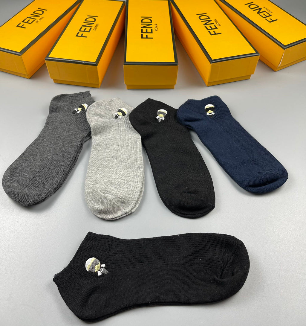 Fendi small cartoon emblems ankle socks - view 6