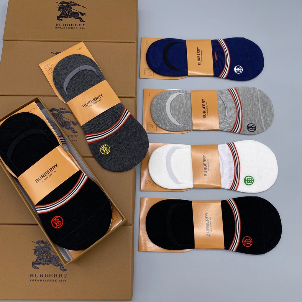 Burberry low cut circle emblem ankle socks - view 3