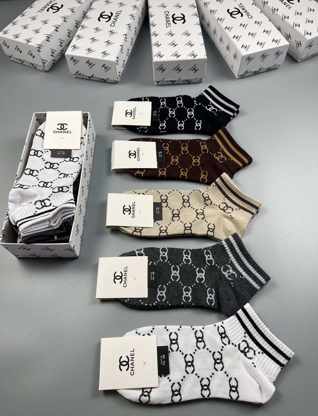 Chanel repeated diamond emblem ankle socks - view 8