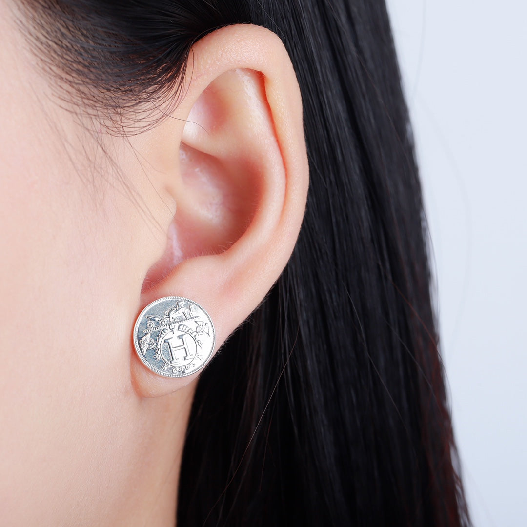 Hermès Gold and Silver-Tone Round Disc Stud Earrings - album image 7