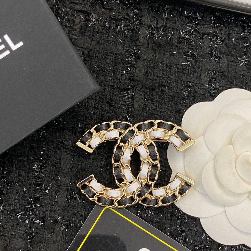 Chanel Gold-Tone Crystal Interlocking C Brooch - album image 8
