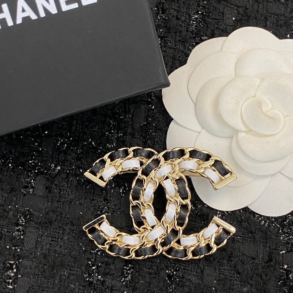 Chanel Gold-Tone Crystal Interlocking C Brooch - album image 5