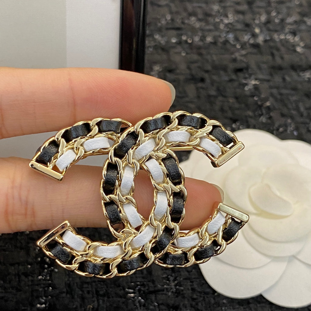 Chanel Gold-Tone Crystal Interlocking C Brooch - album image 7