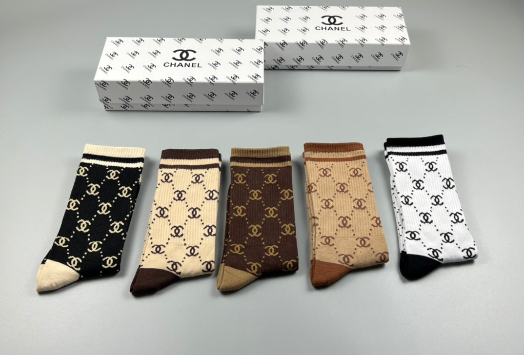 Chanel diamond emblem color assortment crew socks - view 7