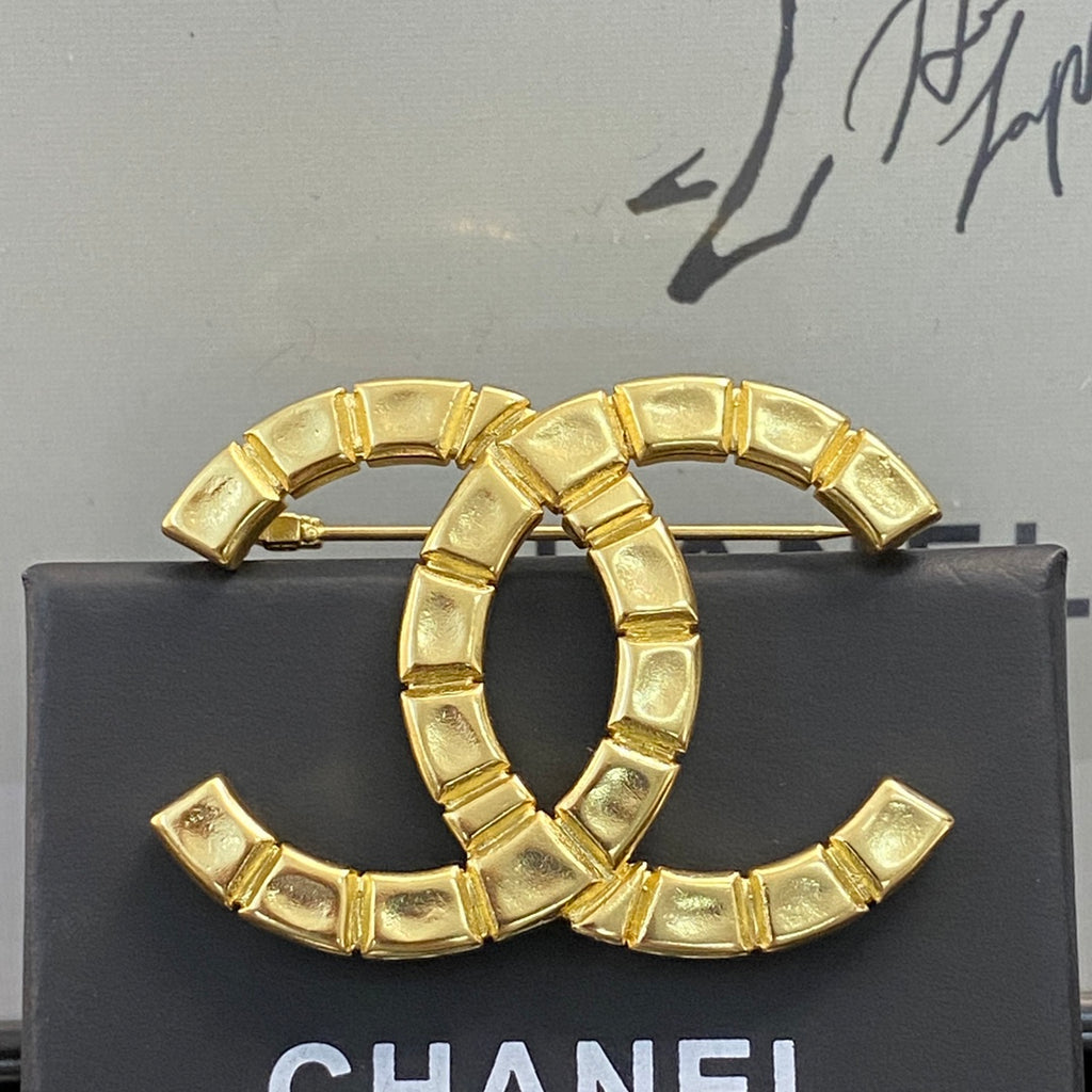Chanel Interlocking C Brooch - album image 3