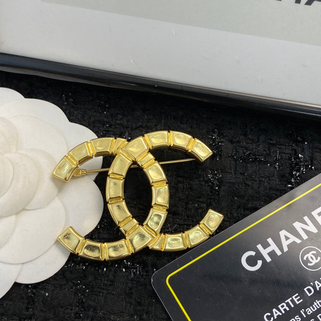 Chanel Interlocking C Brooch - album image 9