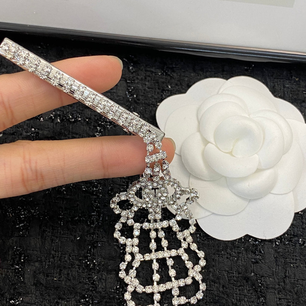 Gucci Crystal Letter Hair Barrette - album image 4