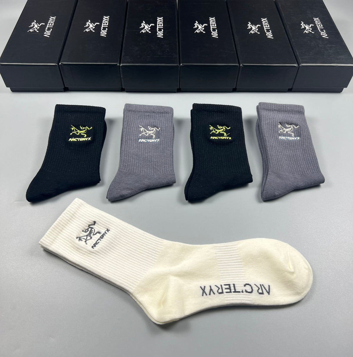 Arcteryx ribbed contrast bird emblem crew socks - view 15