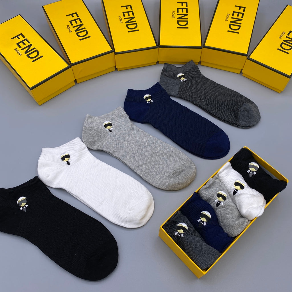 Fendi small portrait emblem ankle socks - view 1