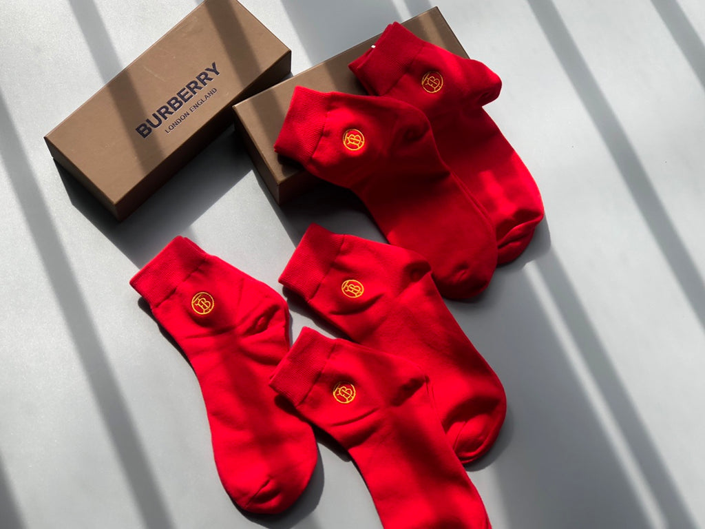 Burberry red circle tb crew socks - view 7