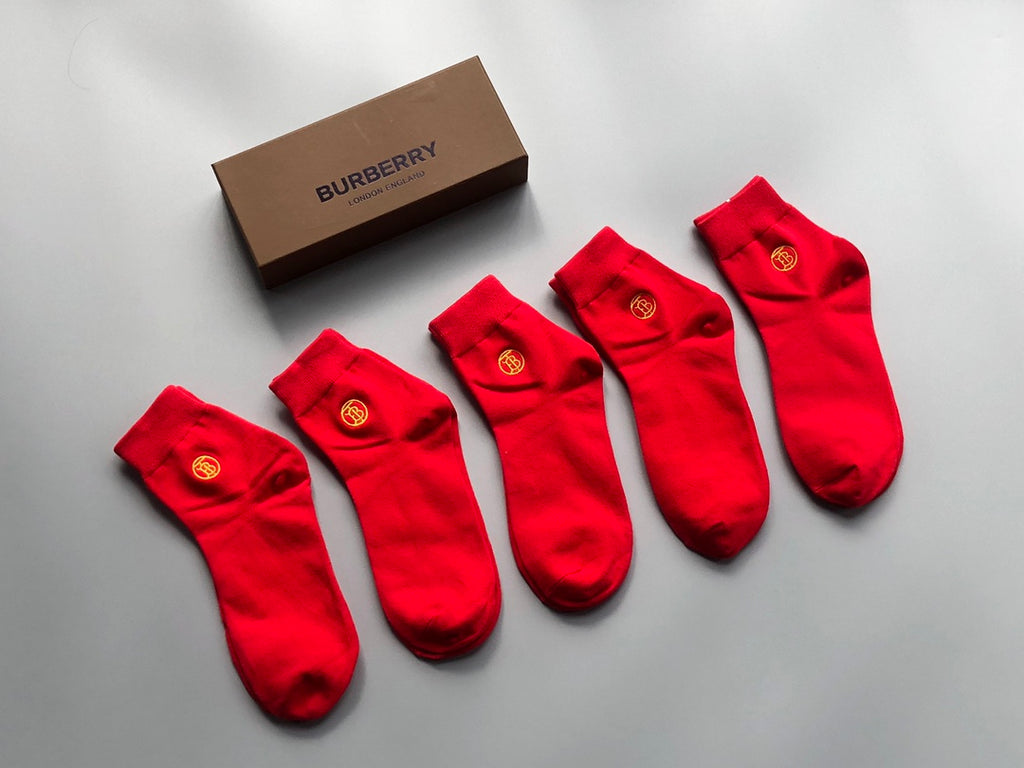 Burberry red circle tb crew socks - view 3