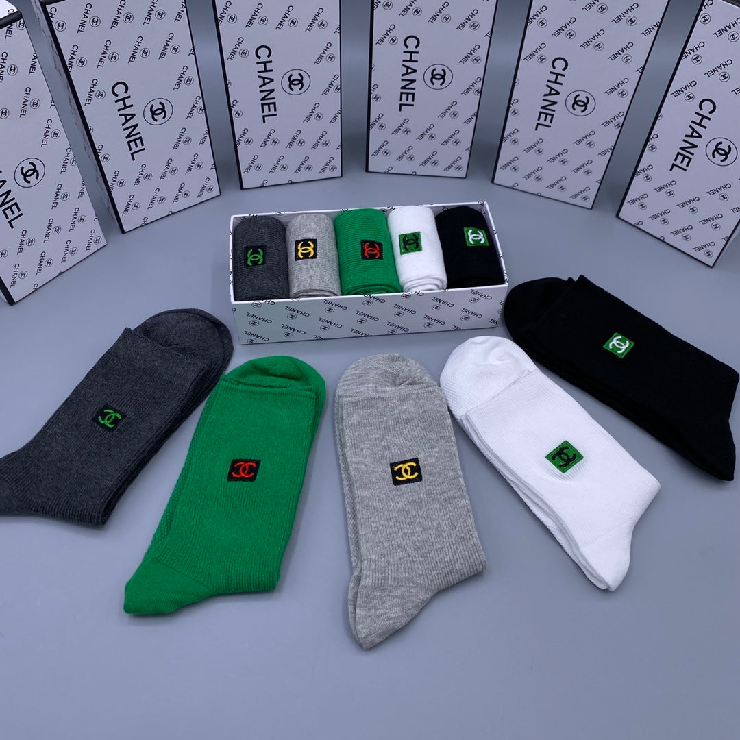 Chanel small square accent crew socks - view 6