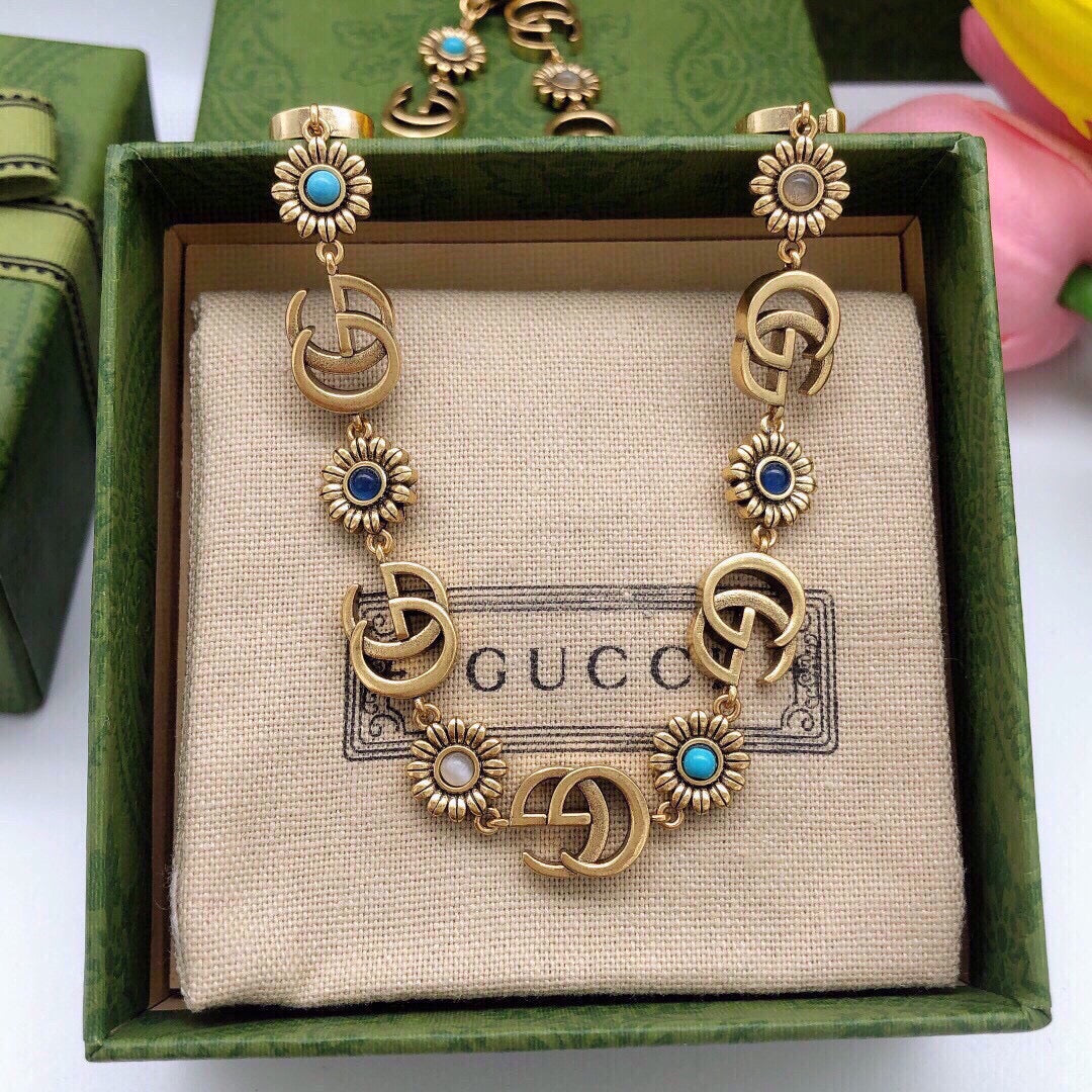 Gucci Flower Necklace - album image 3