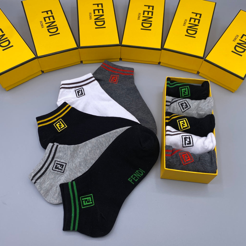 Fendi striped square emblem ankle socks - view 4