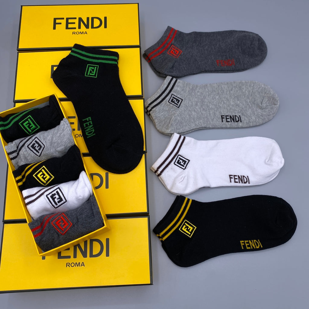 Fendi striped square emblem ankle socks - view 8