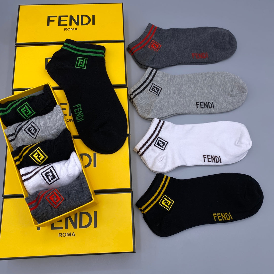Fendi striped square emblem ankle socks - view 8