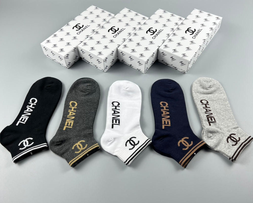 Chanel low cut contrast lettering ankle socks - view 1