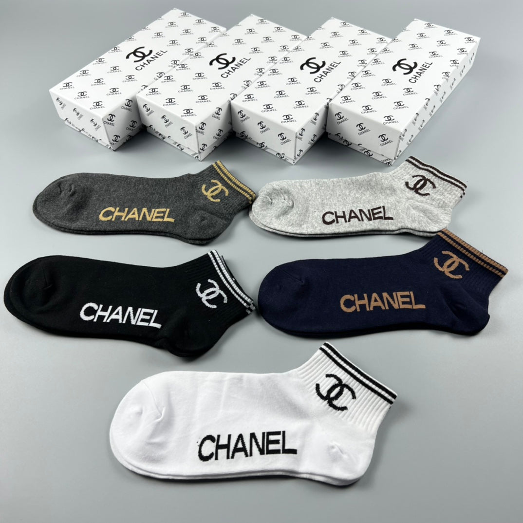 Chanel low cut contrast lettering ankle socks - view 5