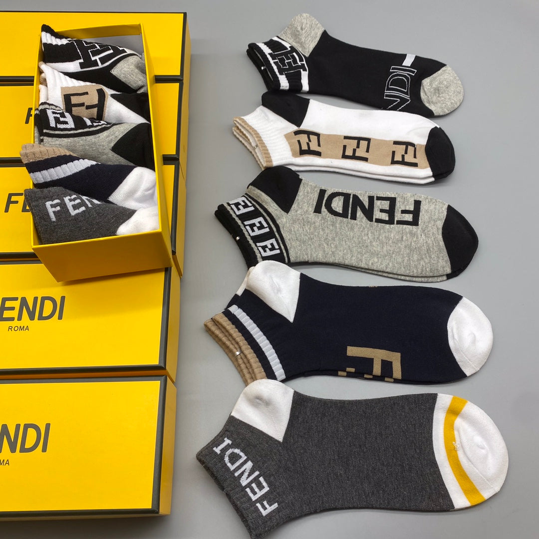 Fendi graphic wordmark mix ankle socks - view 3